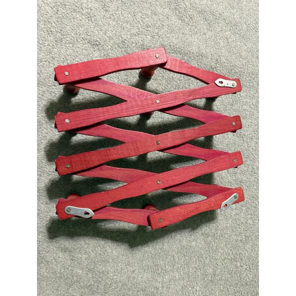 Expandable Accordion Wooden 13 Peg Wall Hanger Vintage Flair Organization Red